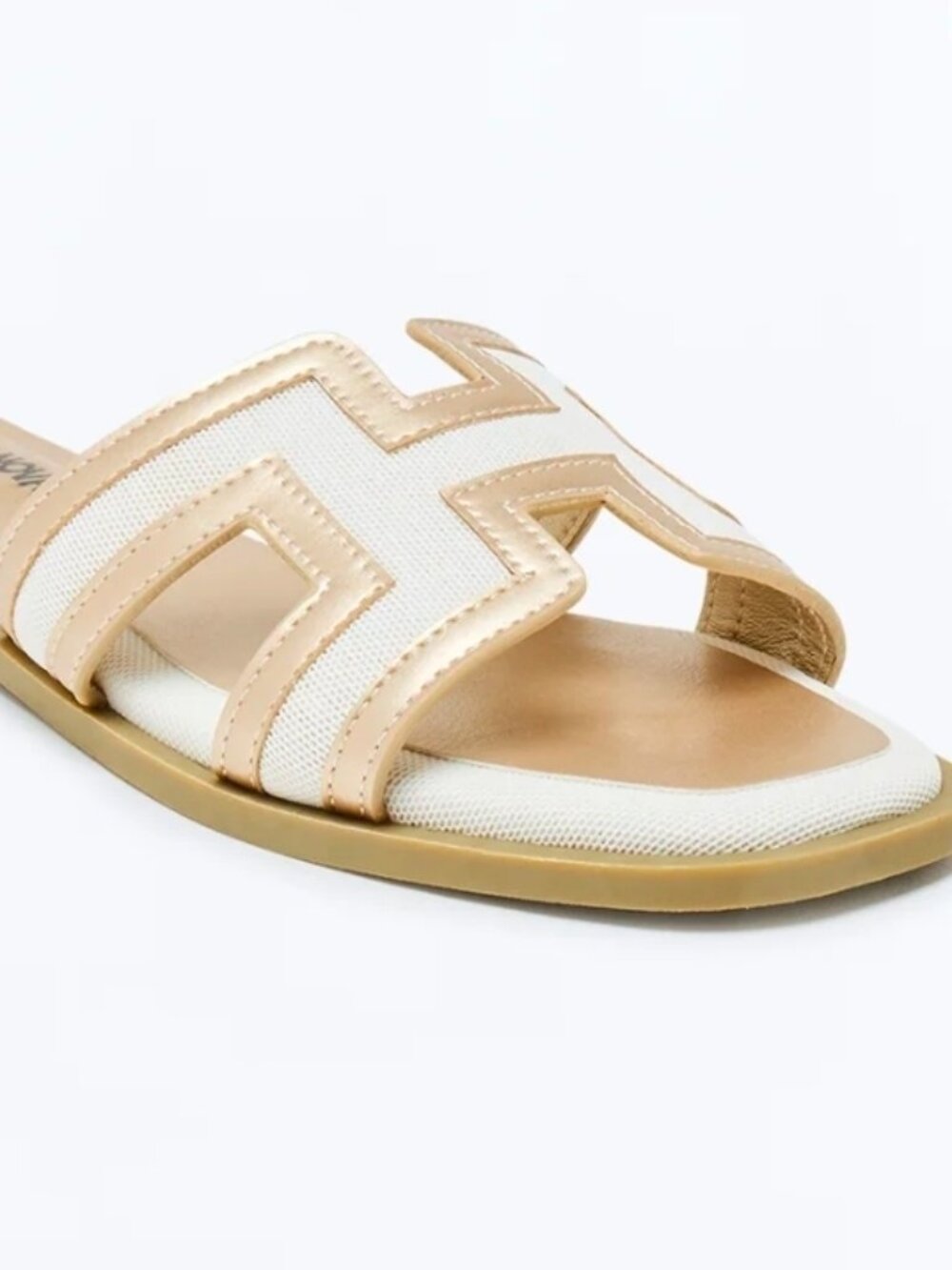 Fashionnova Endless Fun Flat Sandals - Gold (Sz 7)